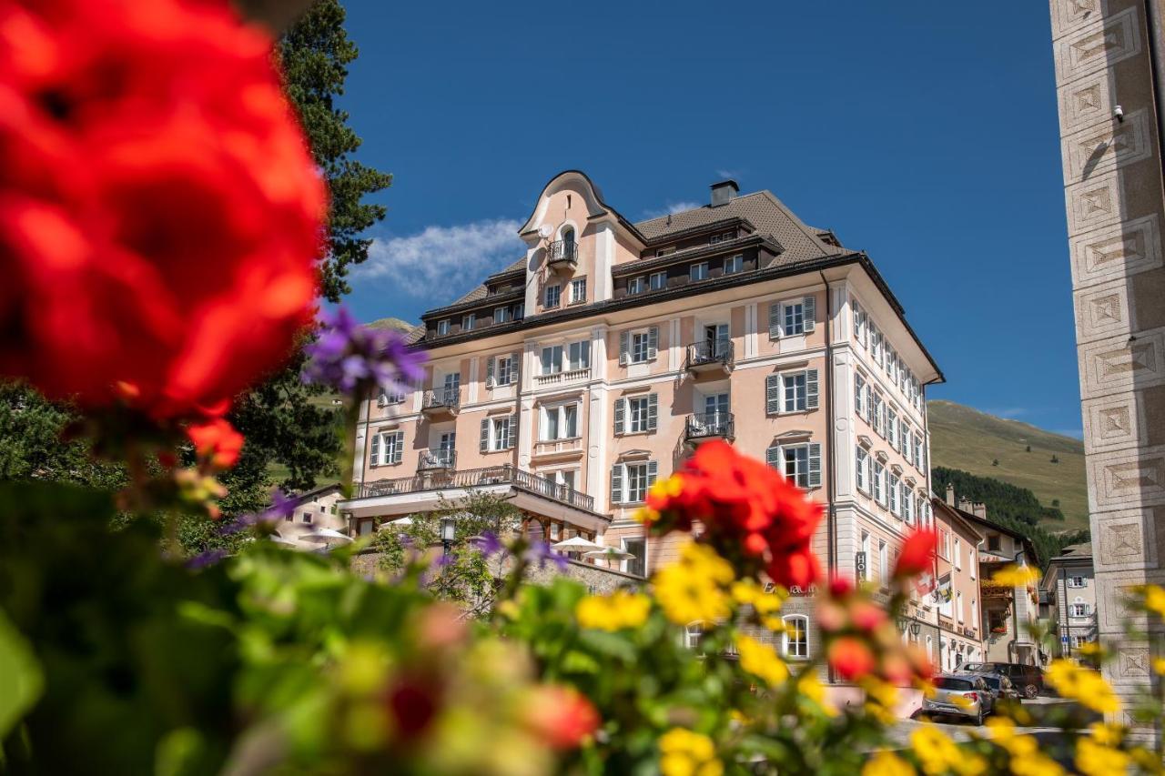 Hotel Engiadina Zuoz Eksteriør bilde