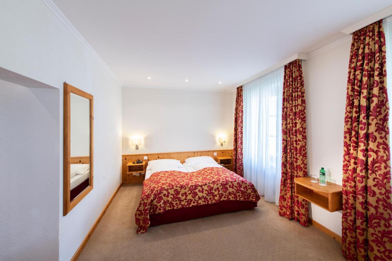 Hotel Engiadina Zuoz Eksteriør bilde