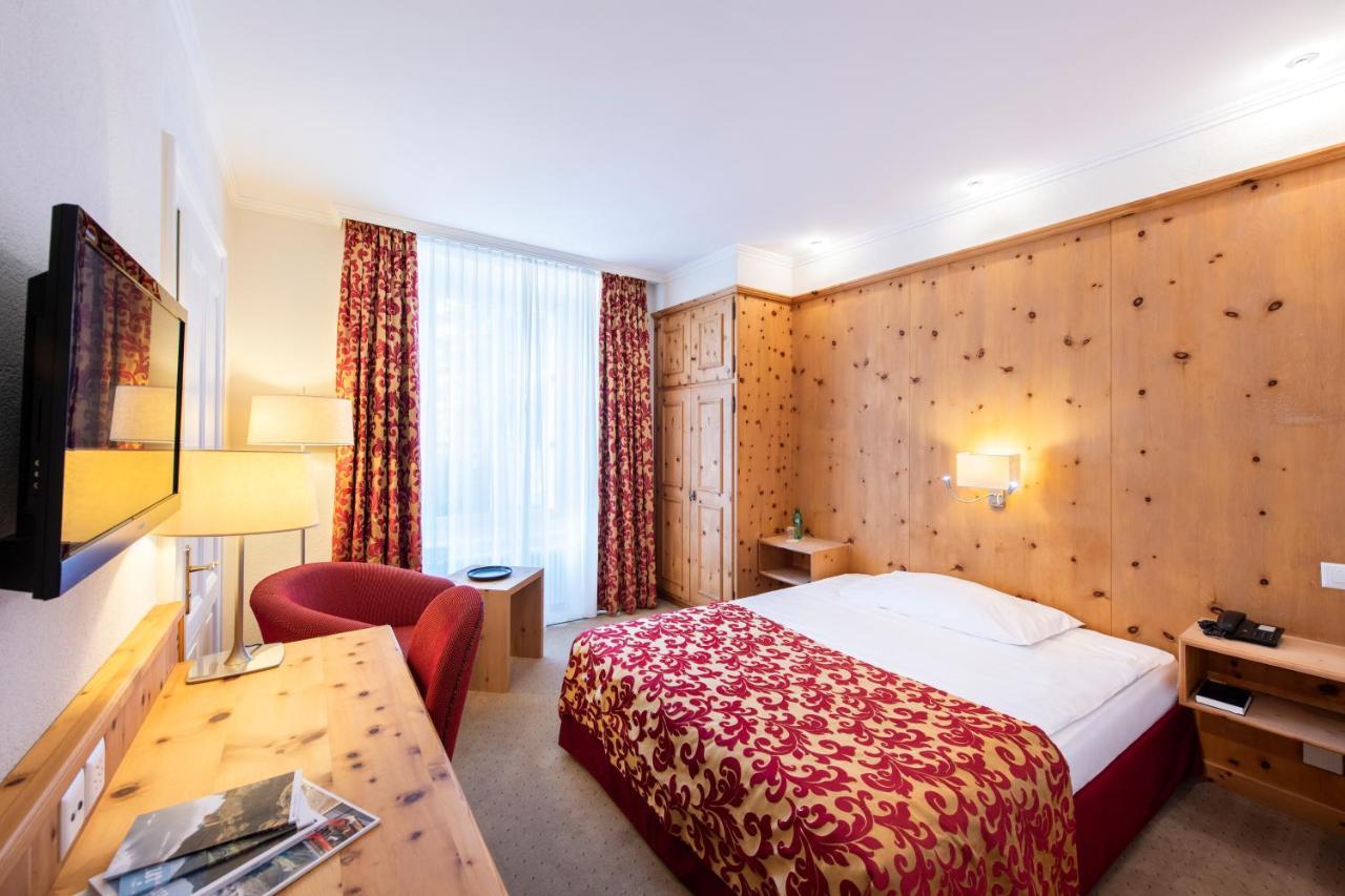 Hotel Engiadina Zuoz Eksteriør bilde