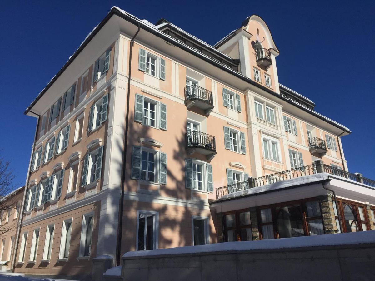 Hotel Engiadina Zuoz Eksteriør bilde