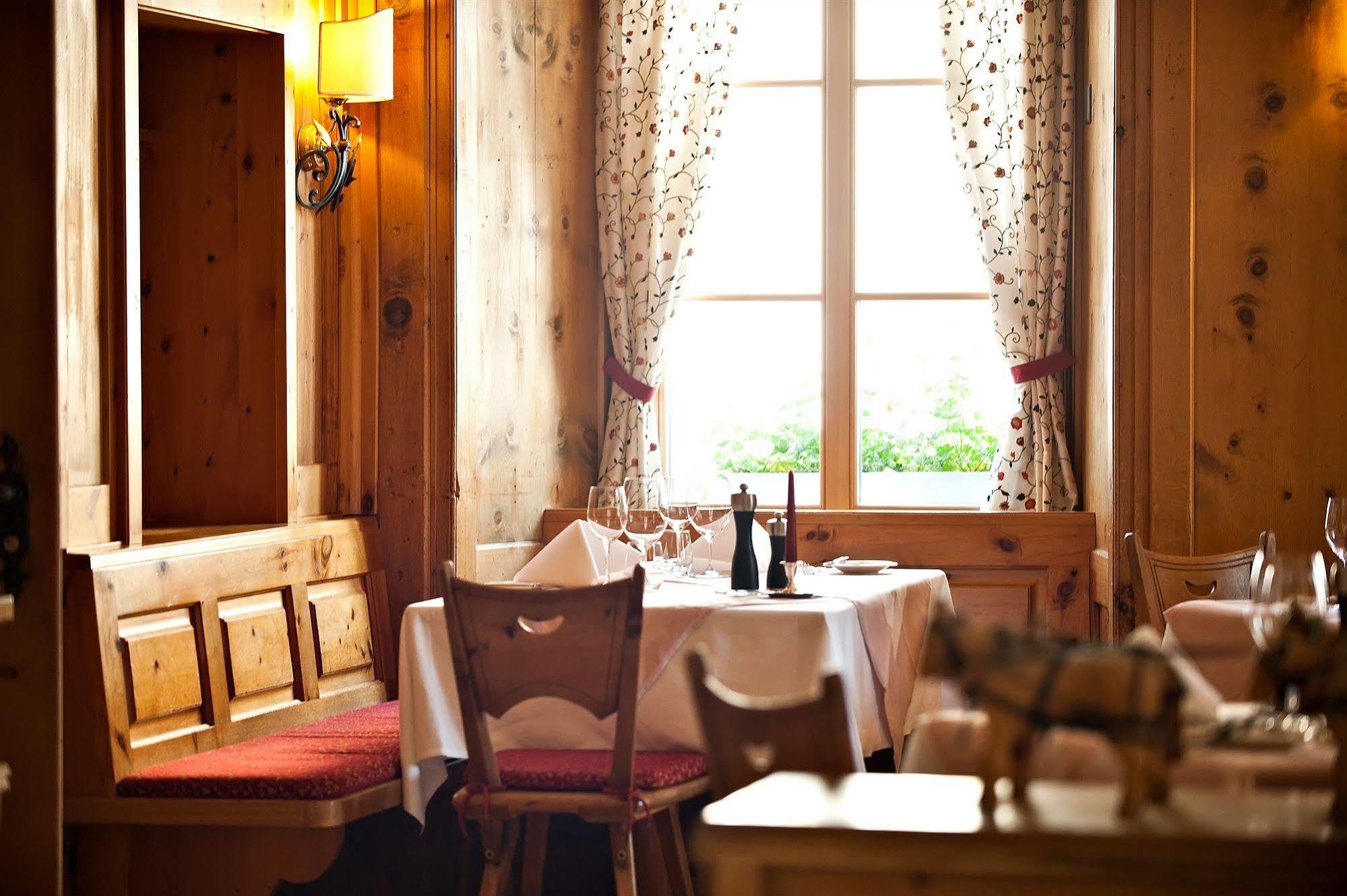 Hotel Engiadina Zuoz Eksteriør bilde